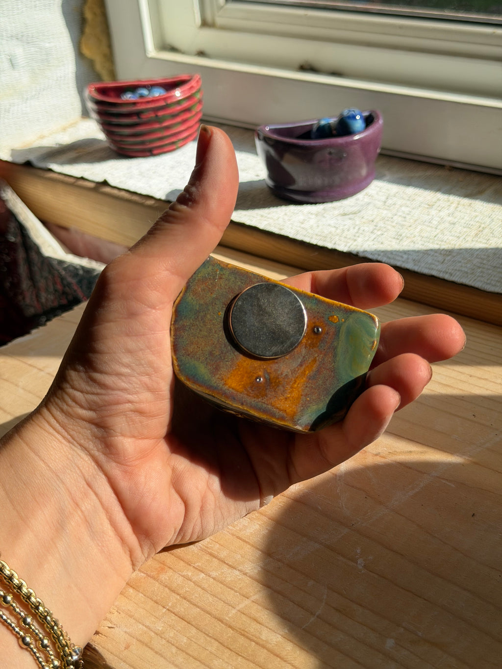 Blueberry Magnet Holder