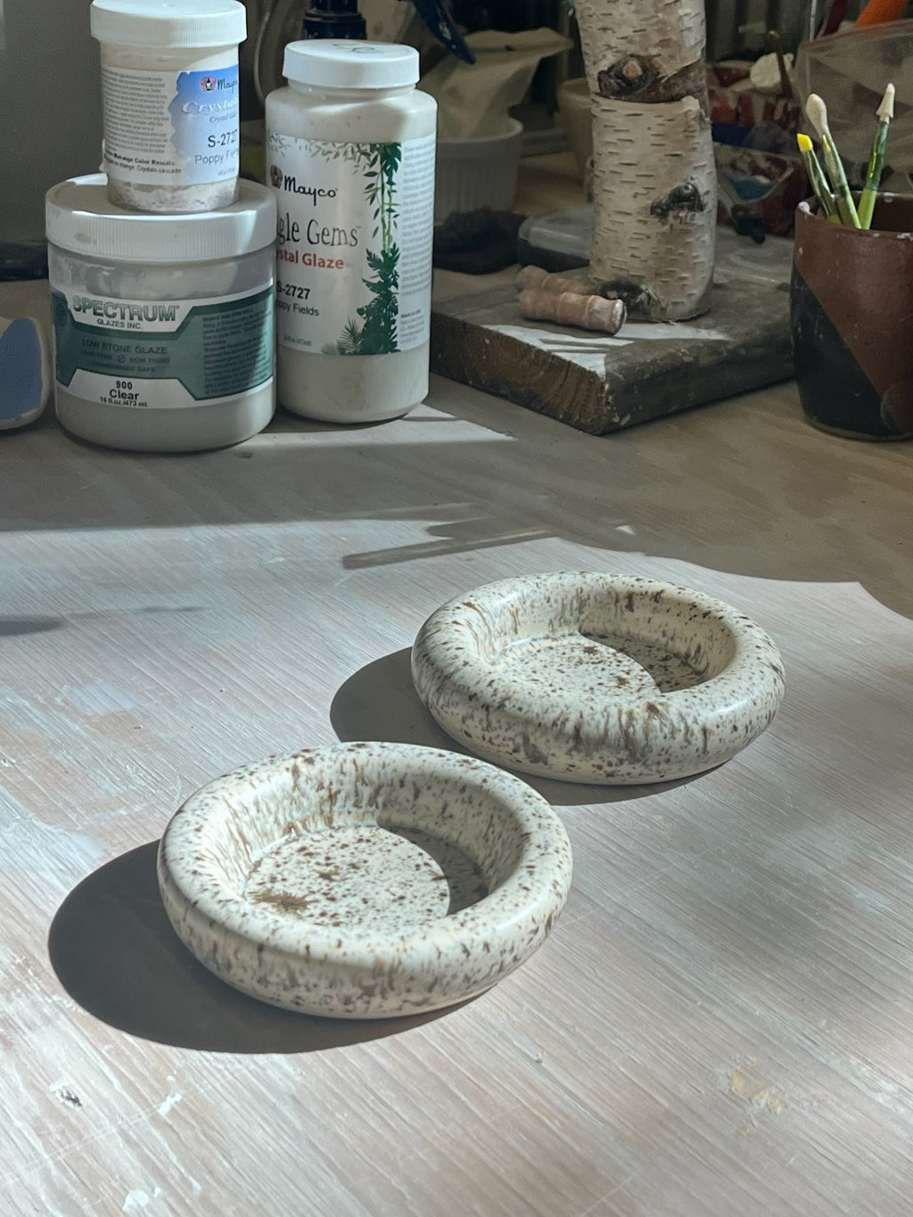 Doughnut Plate Set - White Winter Wood