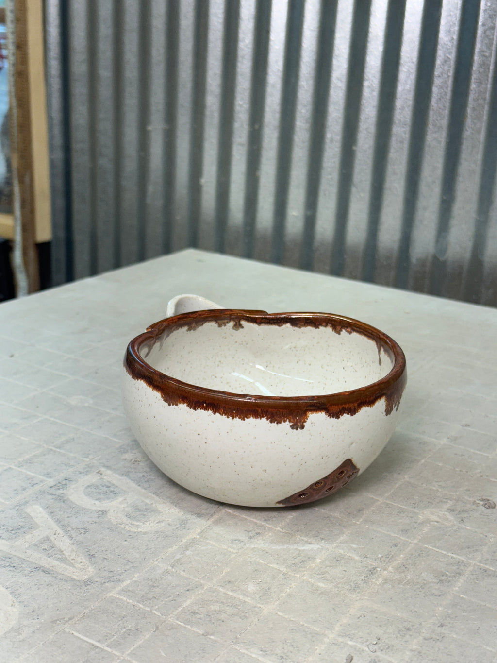 Berry Bowl – Copper Rim Accent