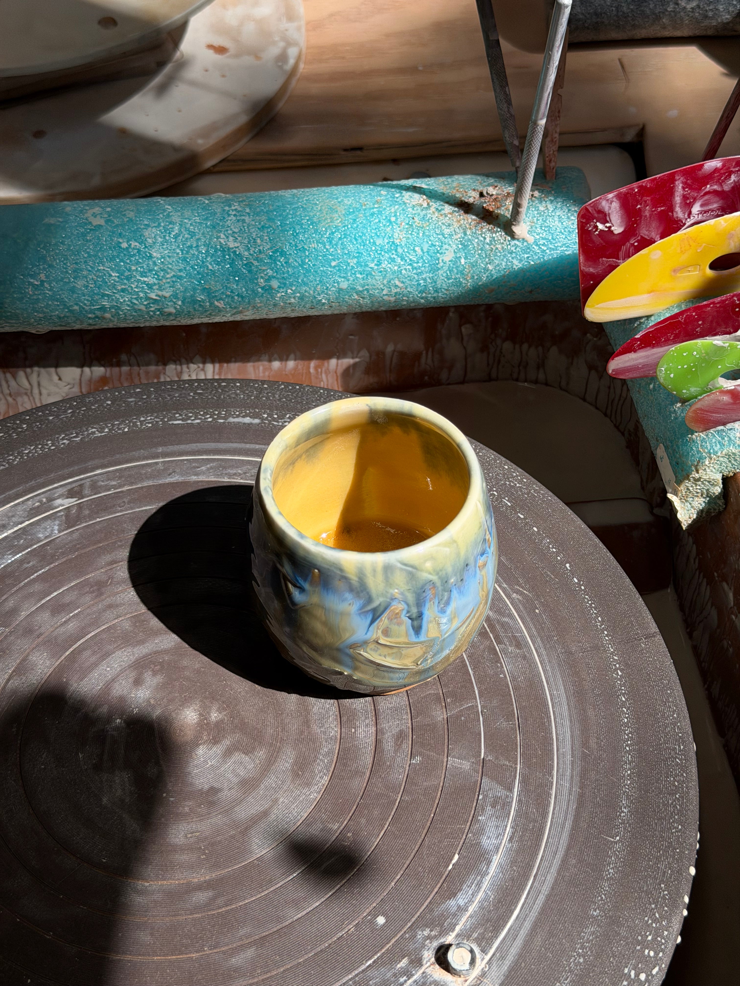 Cup (Small Swirl)